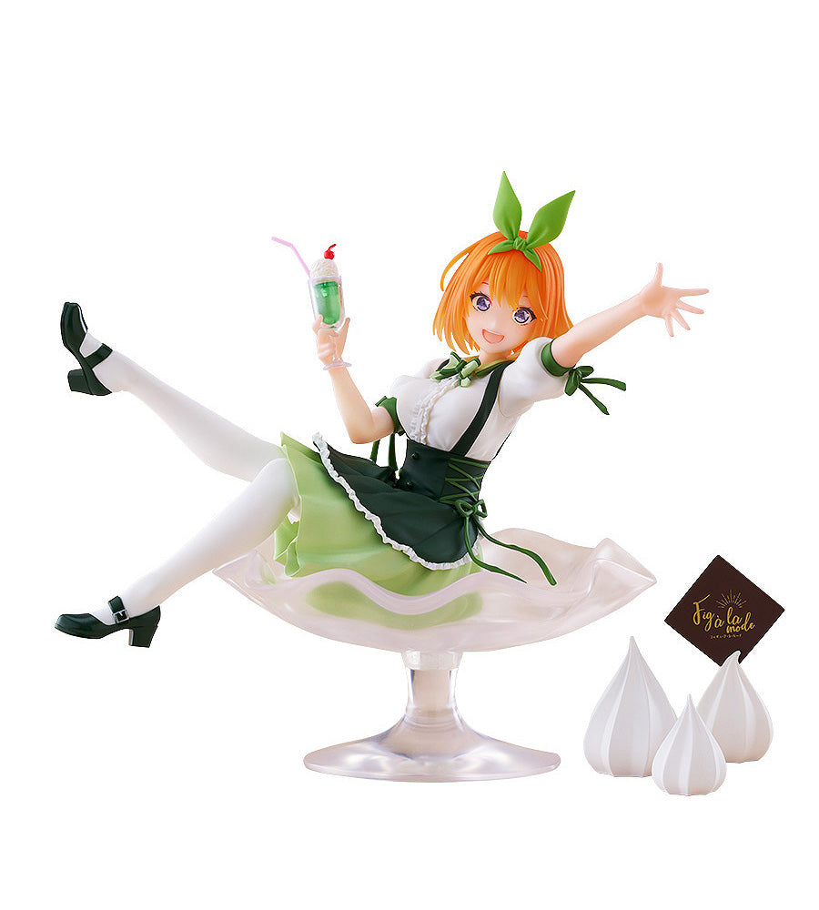 The Quintessential Quintuplets Character Book: Yotsuba