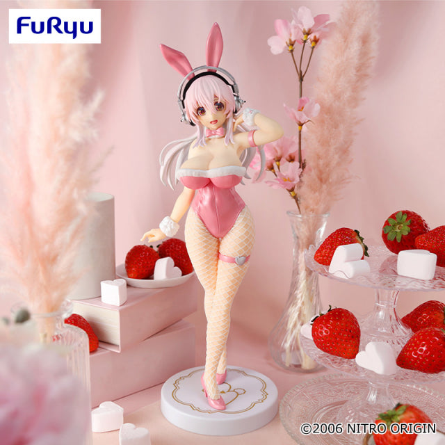 Super Sonico figures and goods