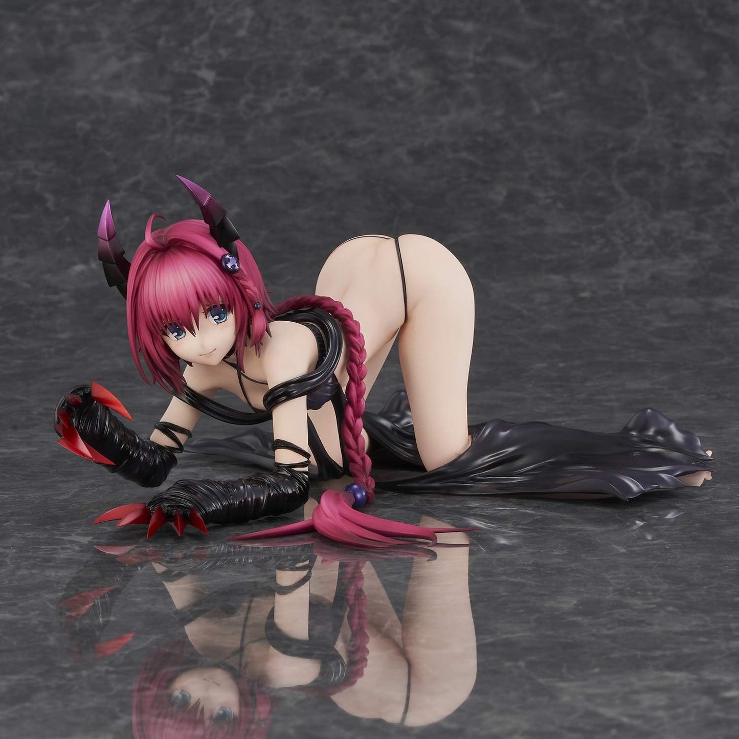 To Love-Ru Darkness Mea Kurosaki Darkness Ver. 1/6 Complete Figure | animota