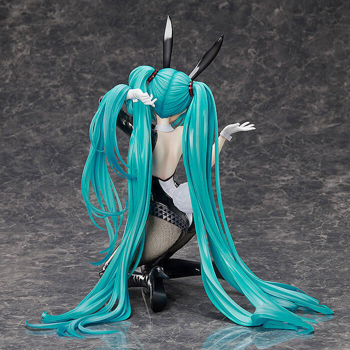 B-style Character Vocal Series 01 Hatsune Miku: Bunny Ver. / Art by SanMuYYBB 1/4 Complete Figure | animota