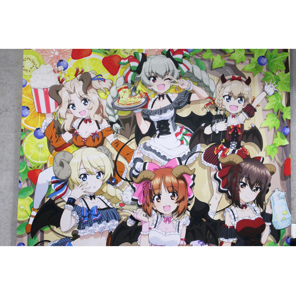 Girls und Panzer das Finale New Illustration B1 Wall Scroll Little Devil Waitress, Decorative Tapestries, animota