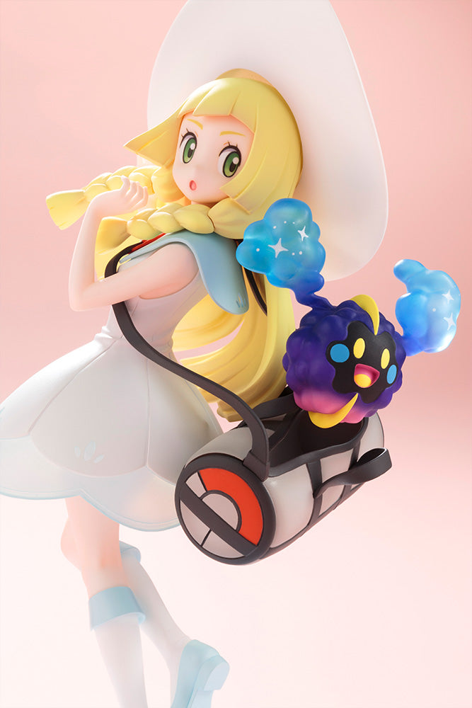 (resale) Pokemon Center Original Figure Lillie & Cosmog