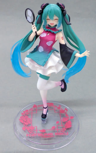 Hatsune Miku Figure Costumes - China Dress Ver. (Taito Online Crane Exclusive) | animota