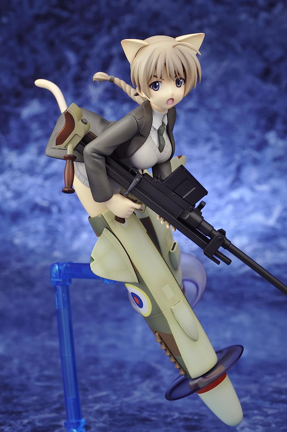 Strike Witches - Lynette Bishop 1/8 Complete Figure | animota
