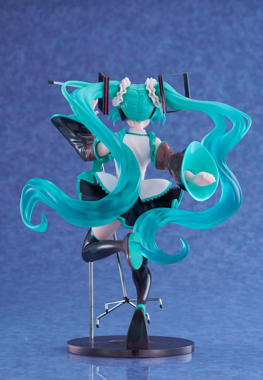 12中旬 Hatsune Miku - AMP+ Figure - HATSUNE MIKU Birthday 2023 ver. | animota