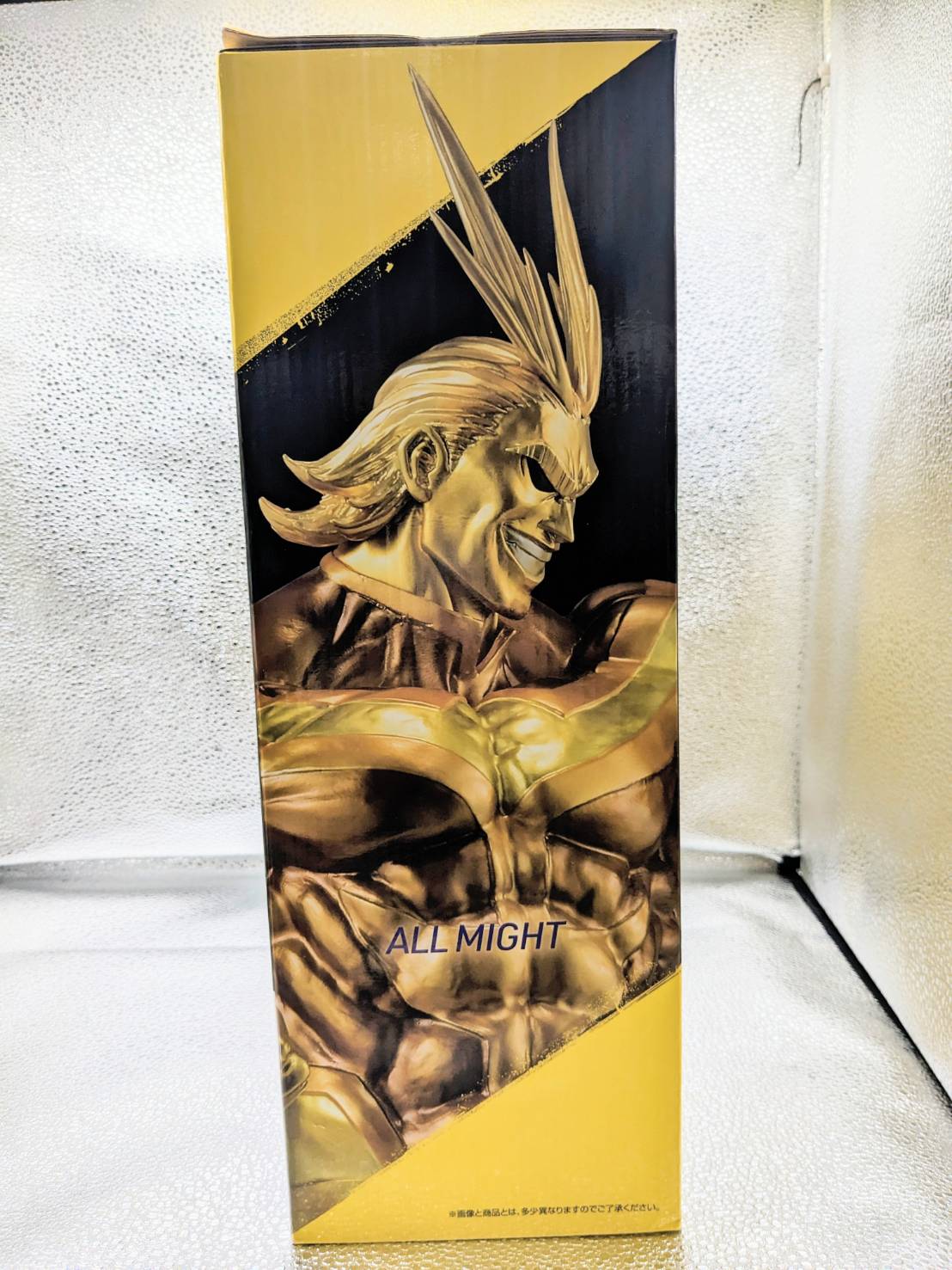 Ichiban-Kuji My Hero Academia ーVSー Último premio All Might MASTERLISE EXTRA Gold ver.