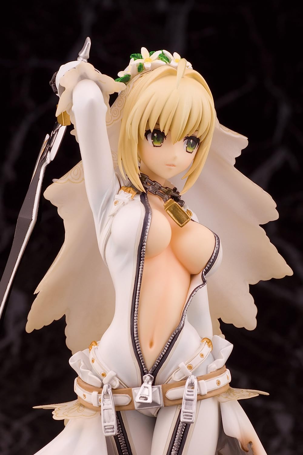 Fate/EXTRA CCC - Saber 1/8 Complete Figure | animota