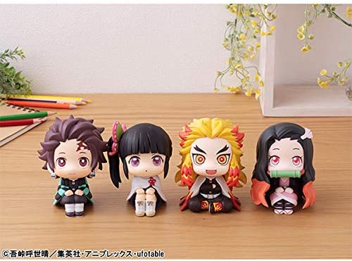 LookUp Demon Slayer: Kimetsu no Yaiba Kyojuro Rengoku Complete Figure | animota