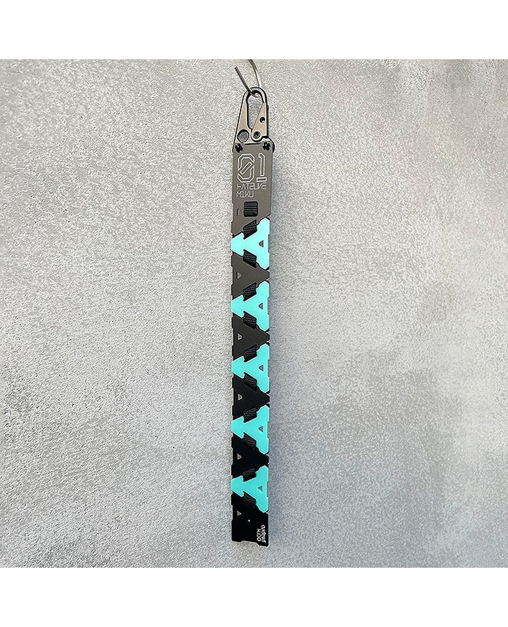 Armored Banner Strap Unit : Hatsune Miku model | animota