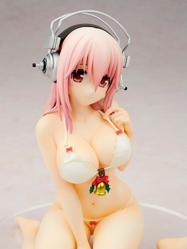 NITRO SUPER SONIC - Super Sonico Swimsuit Santa Ver. 1/7 Complete Figure | animota