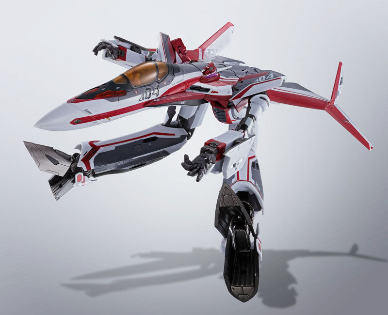 DX Chogokin VF-31C Siegfried (Mirage Farina Jenius Custom) "Macross Delta"