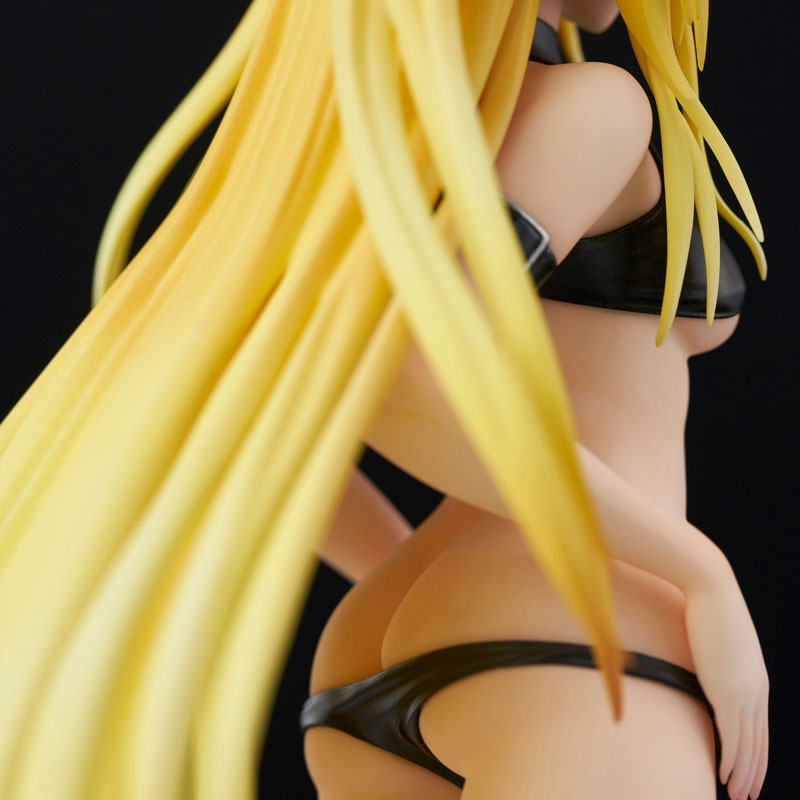 To Love-Ru Darkness Golden Darkness Swimsuit ver. Complete Figure | animota