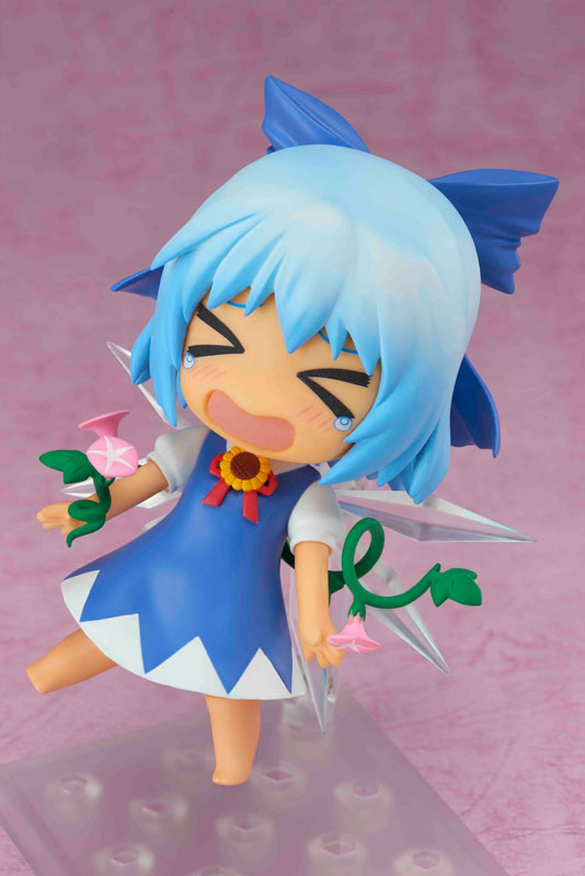Nendoroid Touhou Project Tokenai The Ice fairy Who Doesn't Melt Under the Blazing Sun Suntanned Cirno | animota