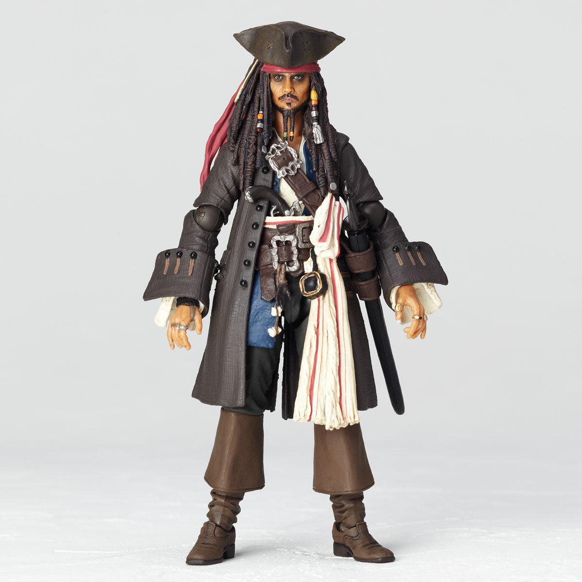 Revoltech "Pirates of the Caribbean" Jack Sparrow | animota