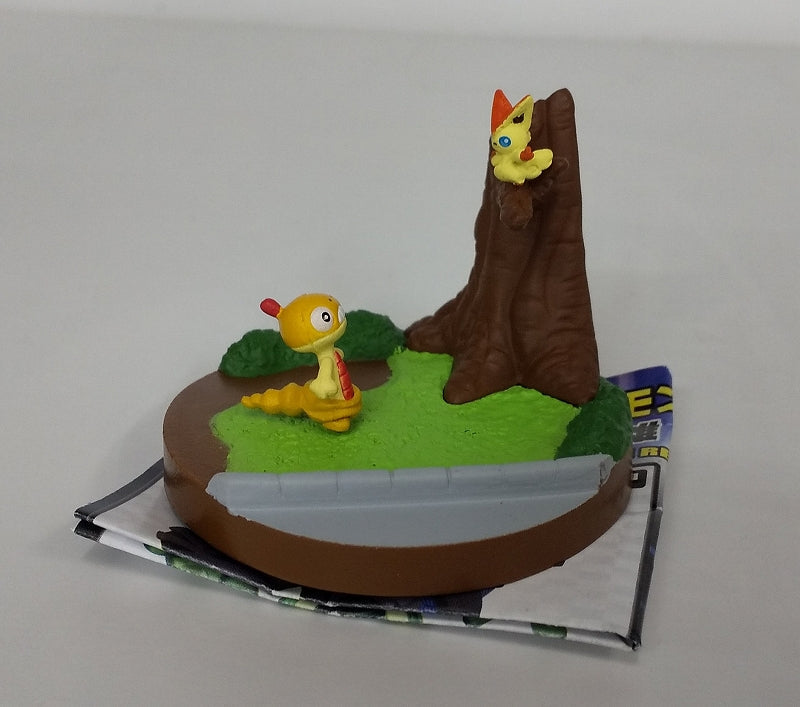 Pokemon Three -dimensional Pokemon Picture Book BW Movie Version Black Hero Zecrom Ver. 5 Victitini & Zurg | animota