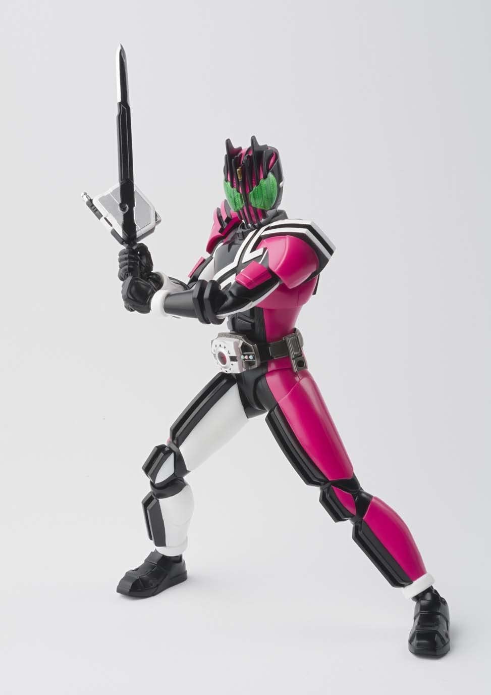 S.H. Figuarts (Shinkocchou Seihou) - Kamen Rider Decade "Kamen Rider Decade" | animota