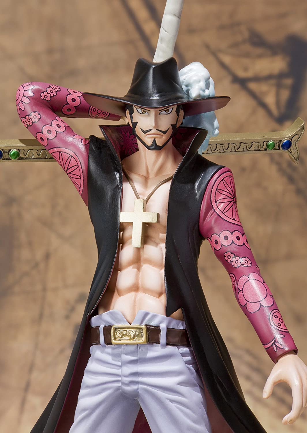 Figuarts ZERO - ONE PIECE: Dracule Mihawk Complete Figure | animota
