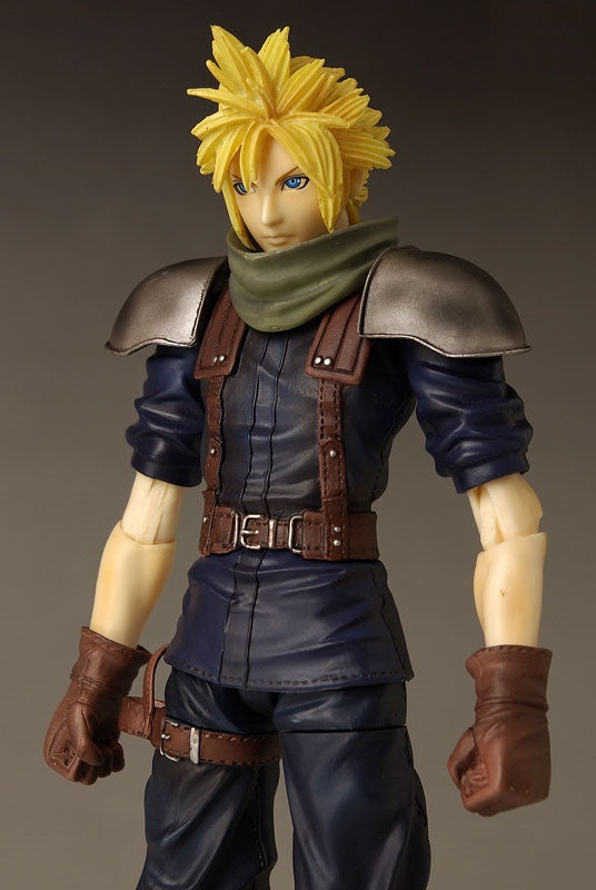 Crisis Core: Final Fantasy VII - Play Arts: Cloud Strife | animota