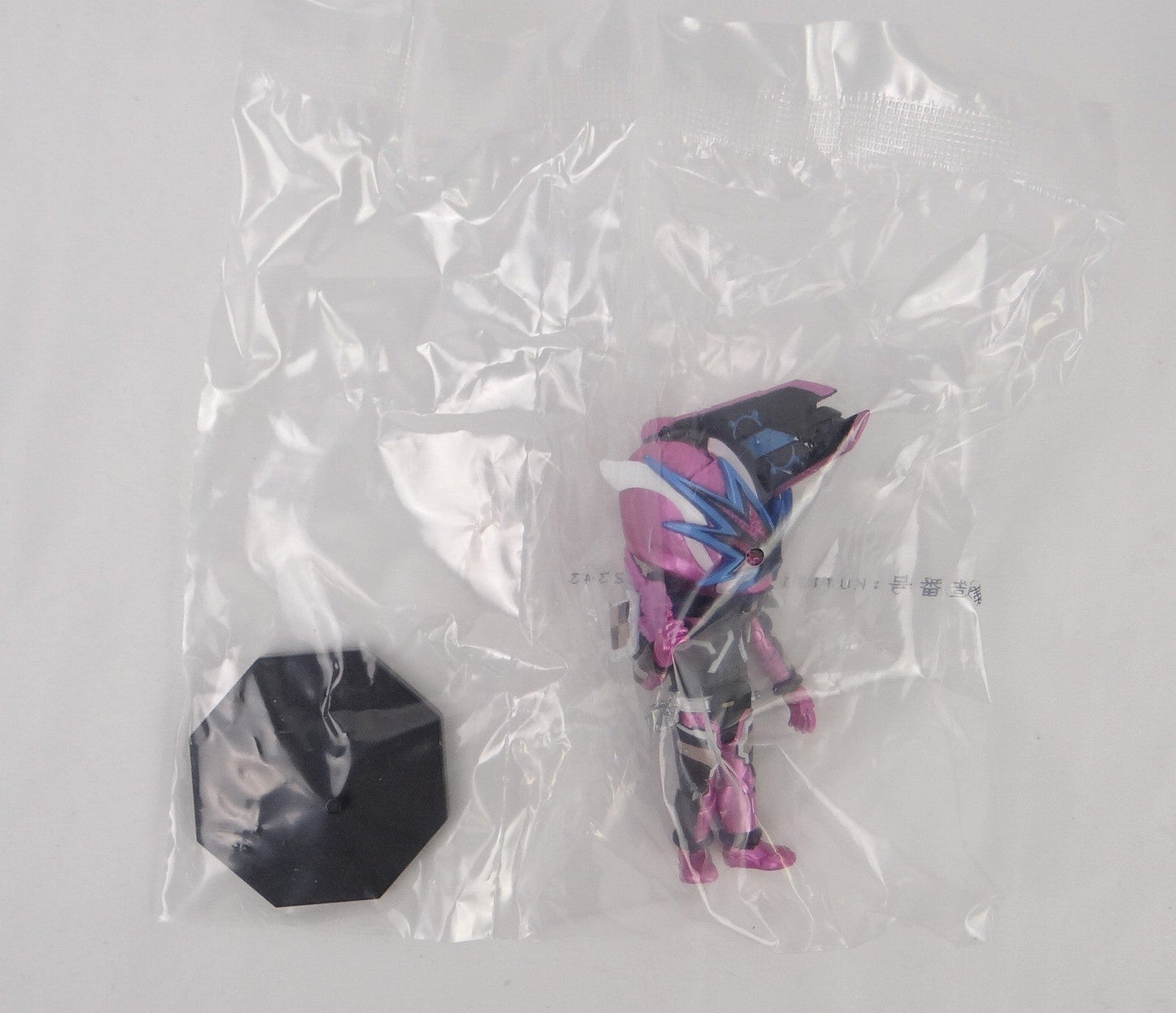 Ichiban Kuji Kamen Rider Saber No.03 FEAT. Legend Kamen Rider G Award DEFORME-X Kamen Rider Slash | animota