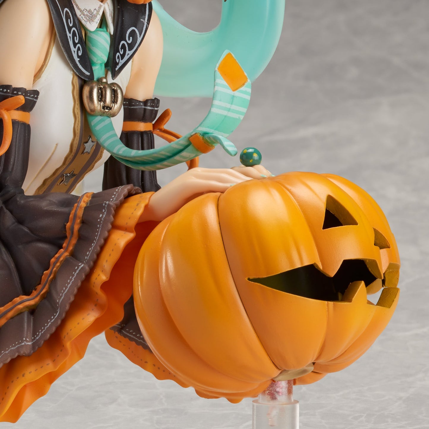 Hatsune Miku "TRICK or MIKU" illustration by Hidari Complete Figure | animota