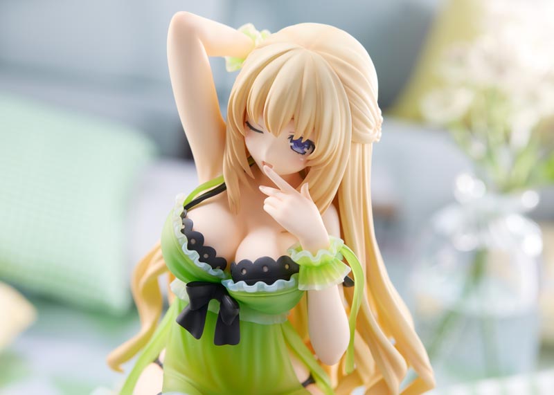 Hyperdimension Neptunia "Vert" Waking Up Ver. 1/8 Complete Figure | animota