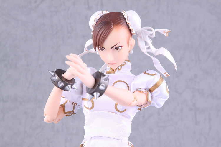 Real Action Heroes Street Fighter Chun Li White costume Ver. | animota