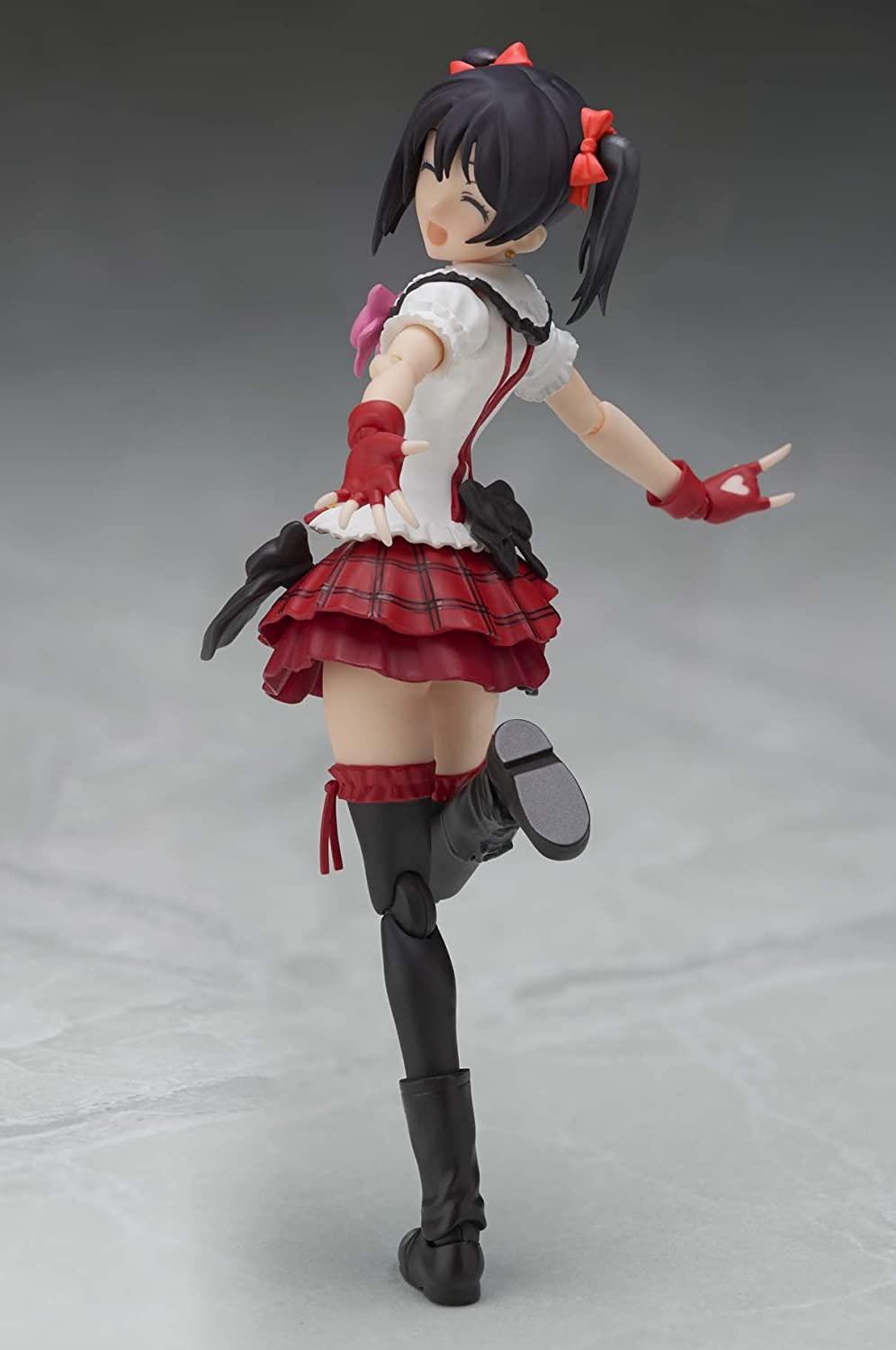 S.H. Figuarts - Nico Yazawa (Bokura wa Ima no Naka de) "Love Live!" | animota