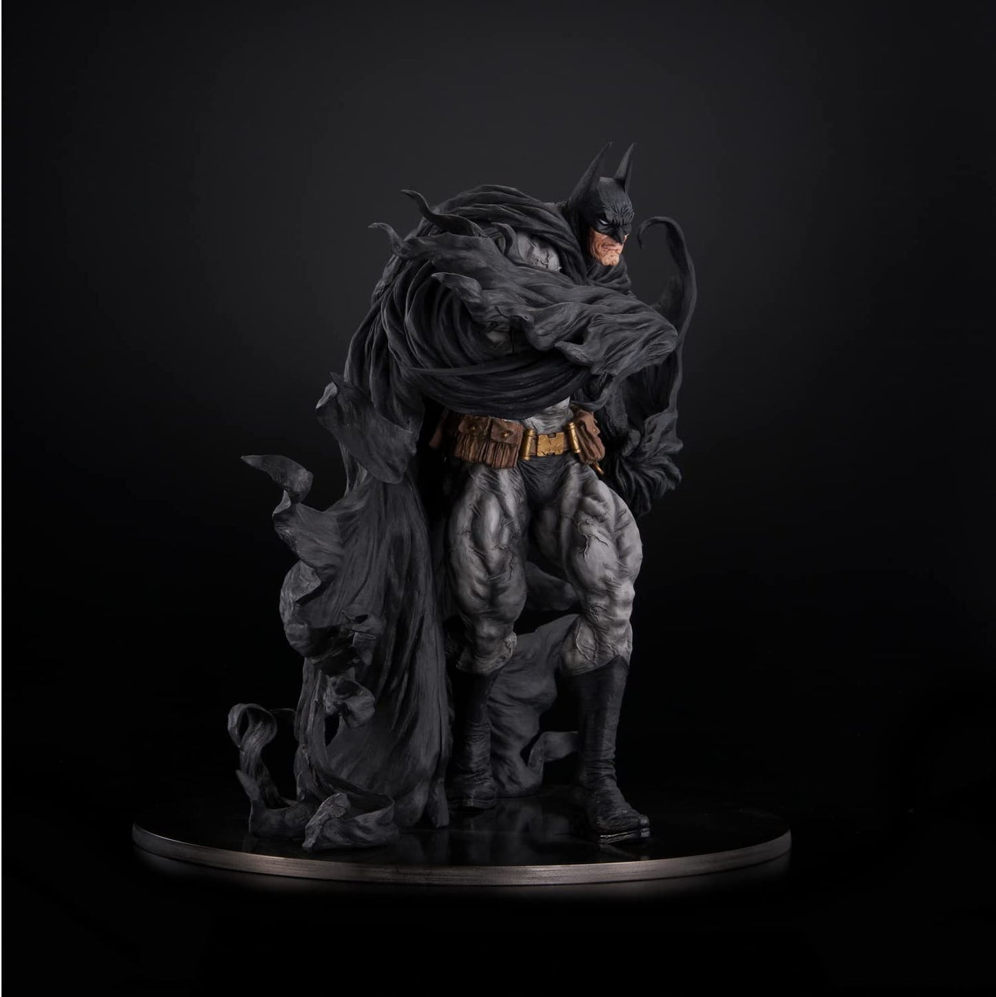 sofbinal Batman Hard Black Ver. Complete Figure | animota