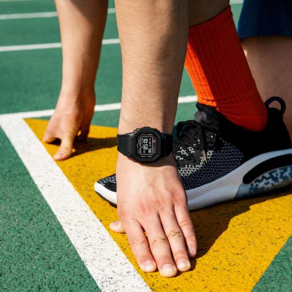 G-SQUAD - 5600 SERIES - DW-H5600-1JR, Watches, animota