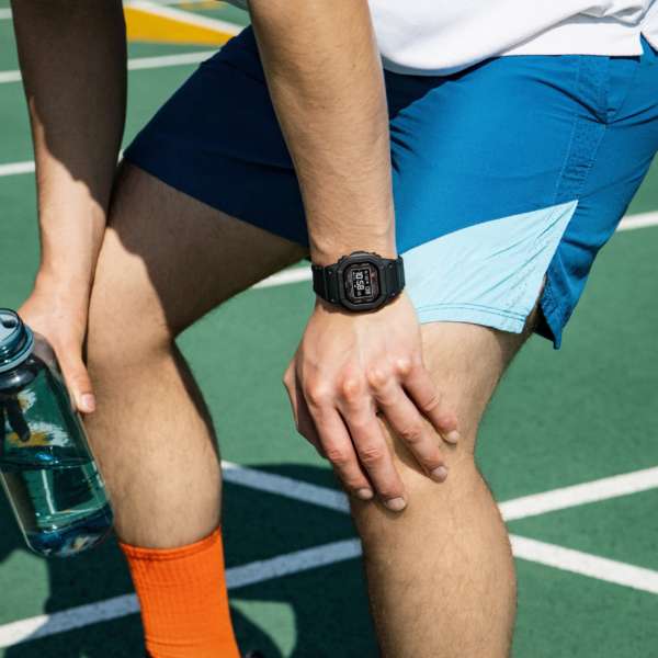 G-SQUAD - 5600 SERIES - DW-H5600-1JR, Watches, animota