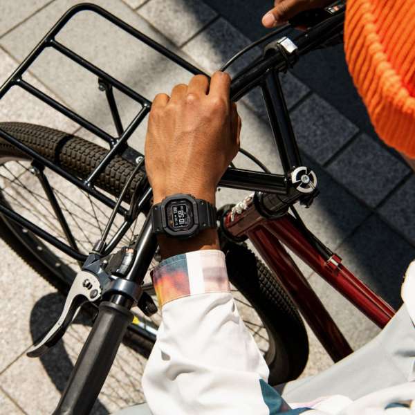 G-SQUAD - 5600 SERIES - DW-H5600-1JR, Watches, animota