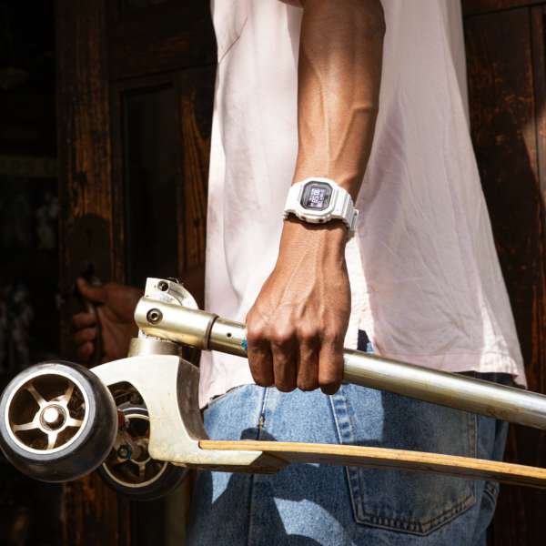 G-SQUAD - 5600 SERIES - DW-H5600-7JR, Watches, animota