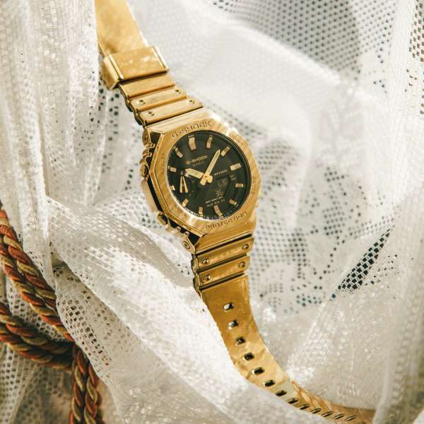 ANALOG-DIGITAL - 2100 Series - GM-2100YMG-9AJF, Watches, animota