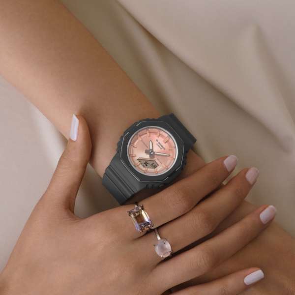 ANALOG-DIGITAL - WOMEN - GMA-P2110SC-4AJF