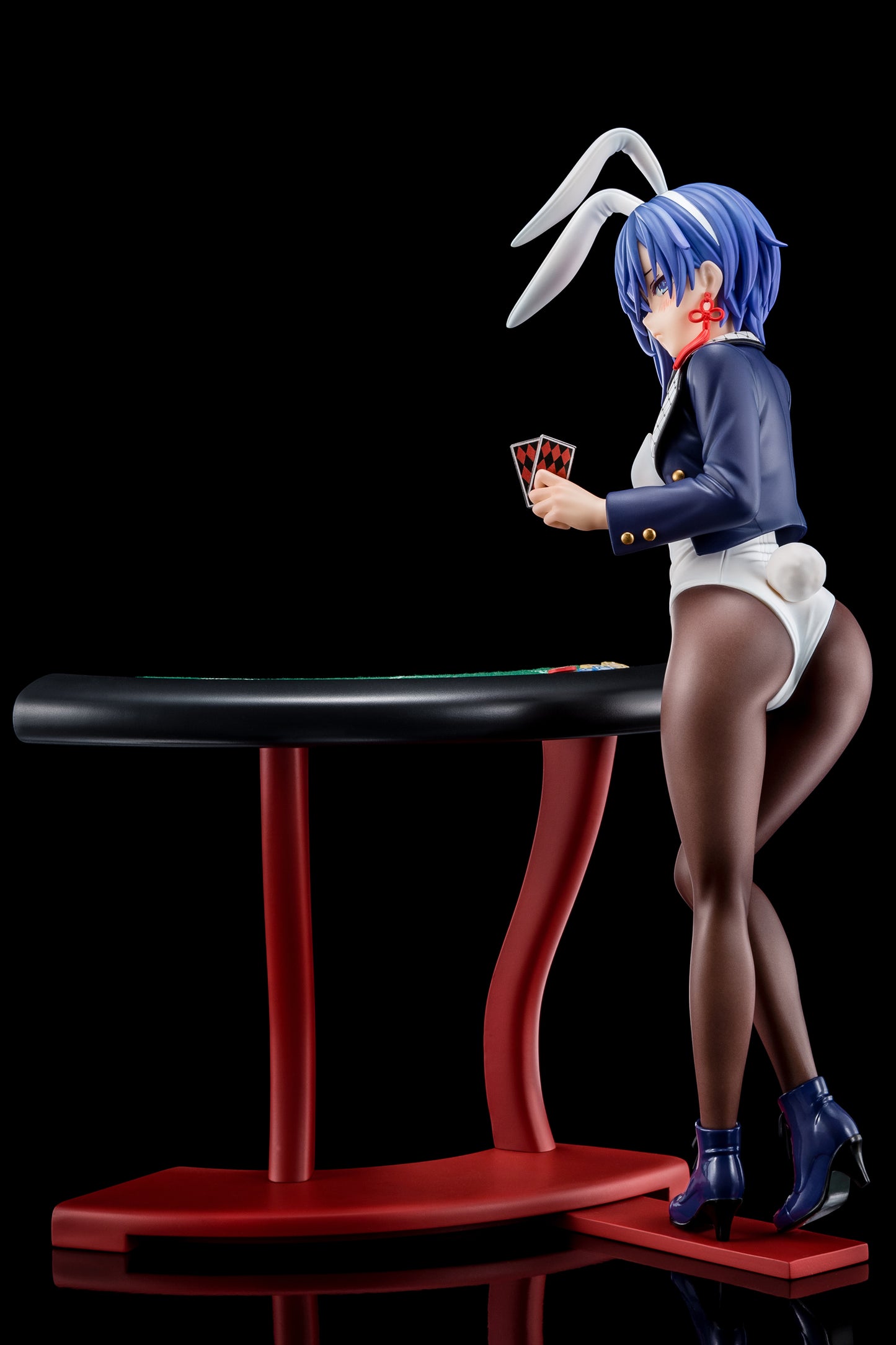 1/6 scaled pre-painted figure of The Demon Sword Master of Excalibur Academy Sakuya Sieglinde wearing lapis lazuli blue bunny costume with Nip Slip Gimmick System