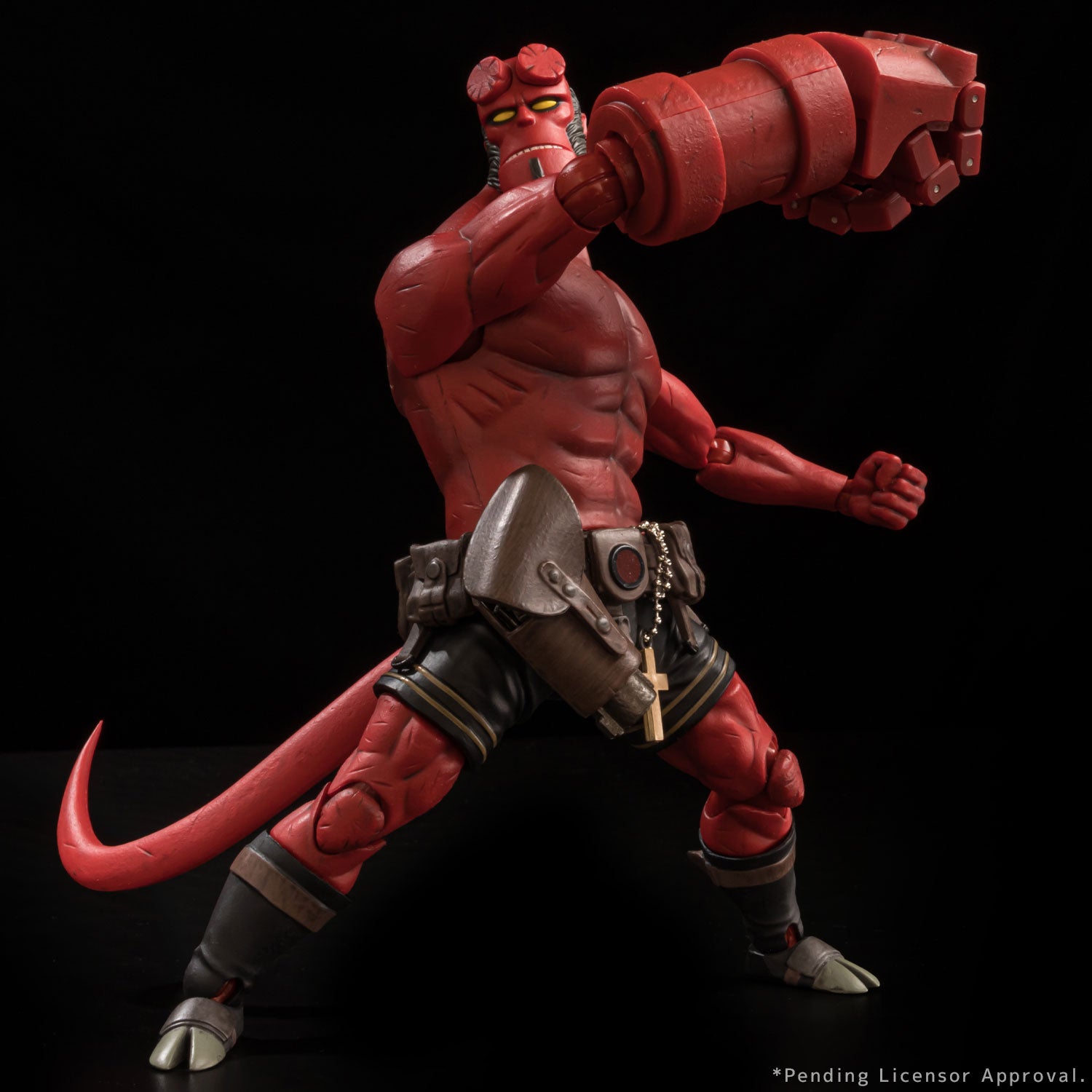 Hellboy フィギュア コート付き Amazon.com: Hellboy 30th Anniversary 1:12 Scale Action Figure