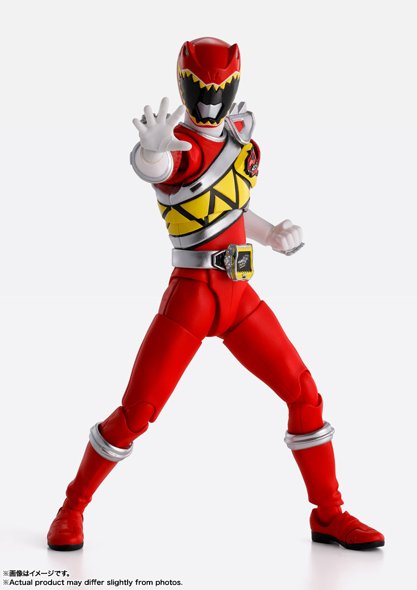 S.H.Figuarts (Shinkocchou Seihou) "Zyuden Sentai Kyoryuger" Kyoryu Red | animota