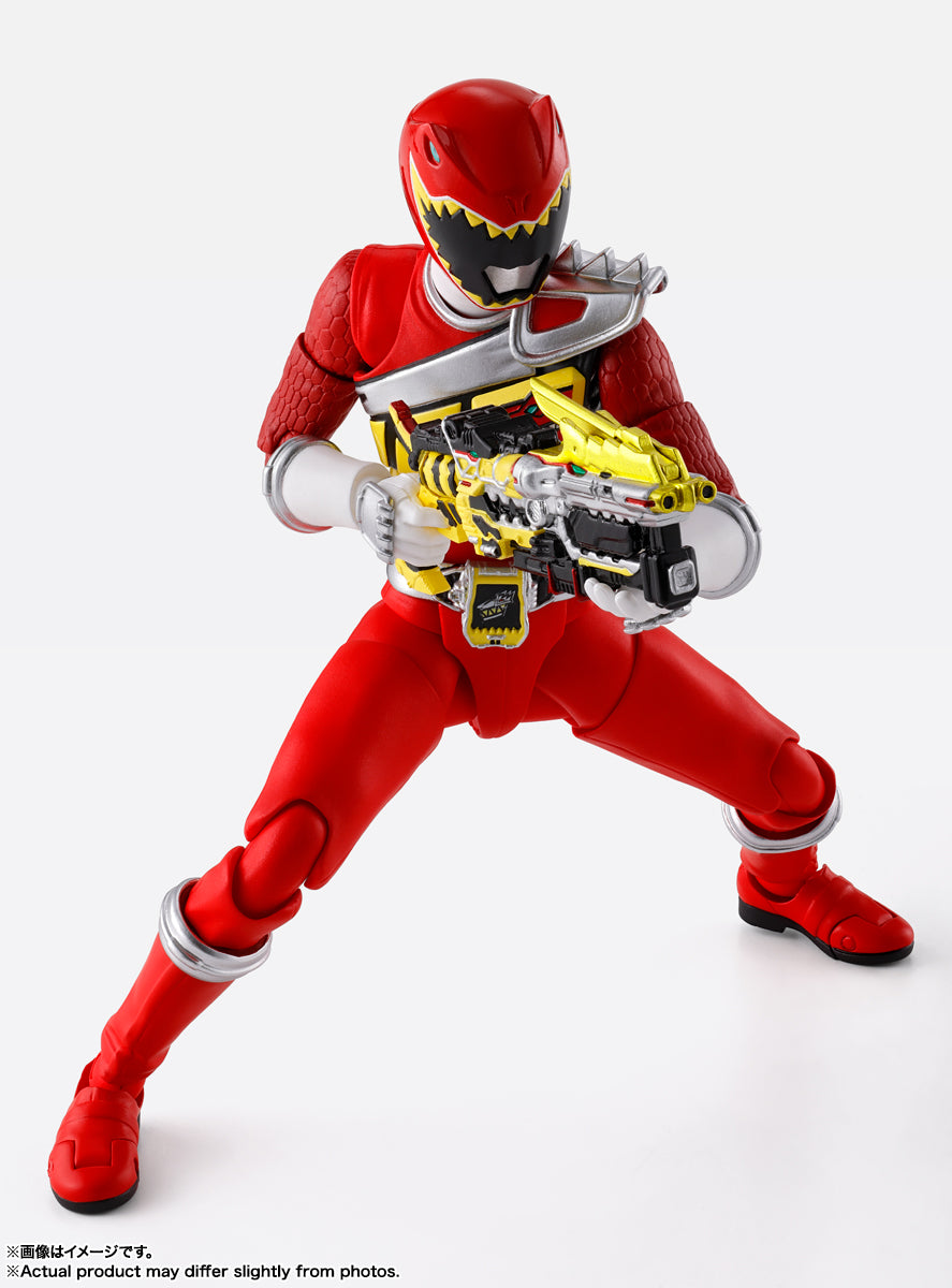 S.H.Figuarts (Shinkocchou Seihou) "Zyuden Sentai Kyoryuger" Kyoryu Red | animota