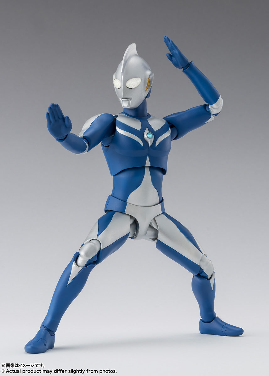 S.H.Figuarts "Ultraman Cosmos" Ultraman Cosmos Luna Mode