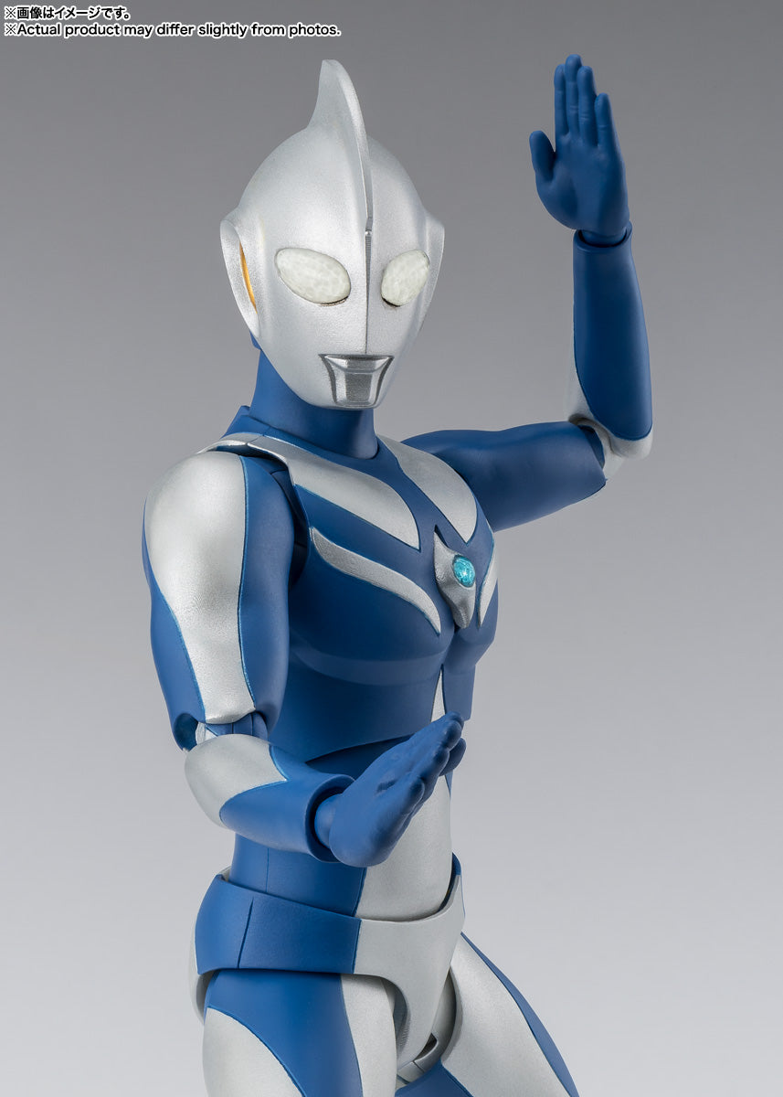 S.H.Figuarts "Ultraman Cosmos" Ultraman Cosmos Luna Mode