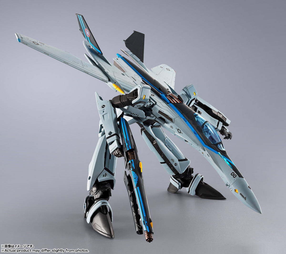 DX Chogokin "Macross Frontier" VF-25 Messiah Valkyrie Top Gun: Maverick Ver.
