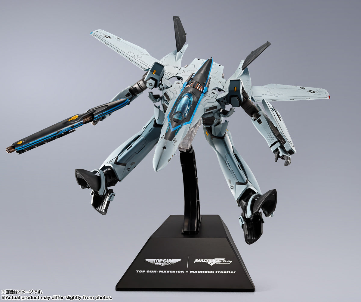 DX Chogokin "Macross Frontier" VF-25 Messiah Valkyrie Top Gun: Maverick Ver.