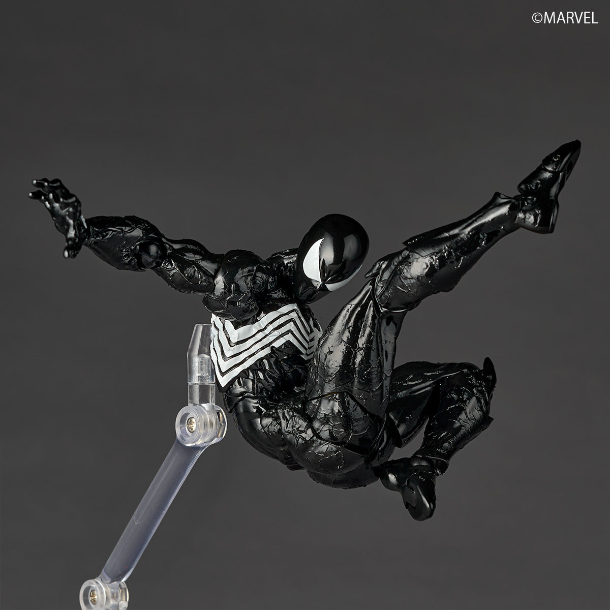 Revoltech Amazing Yamaguchi Symbiote Spider-Man