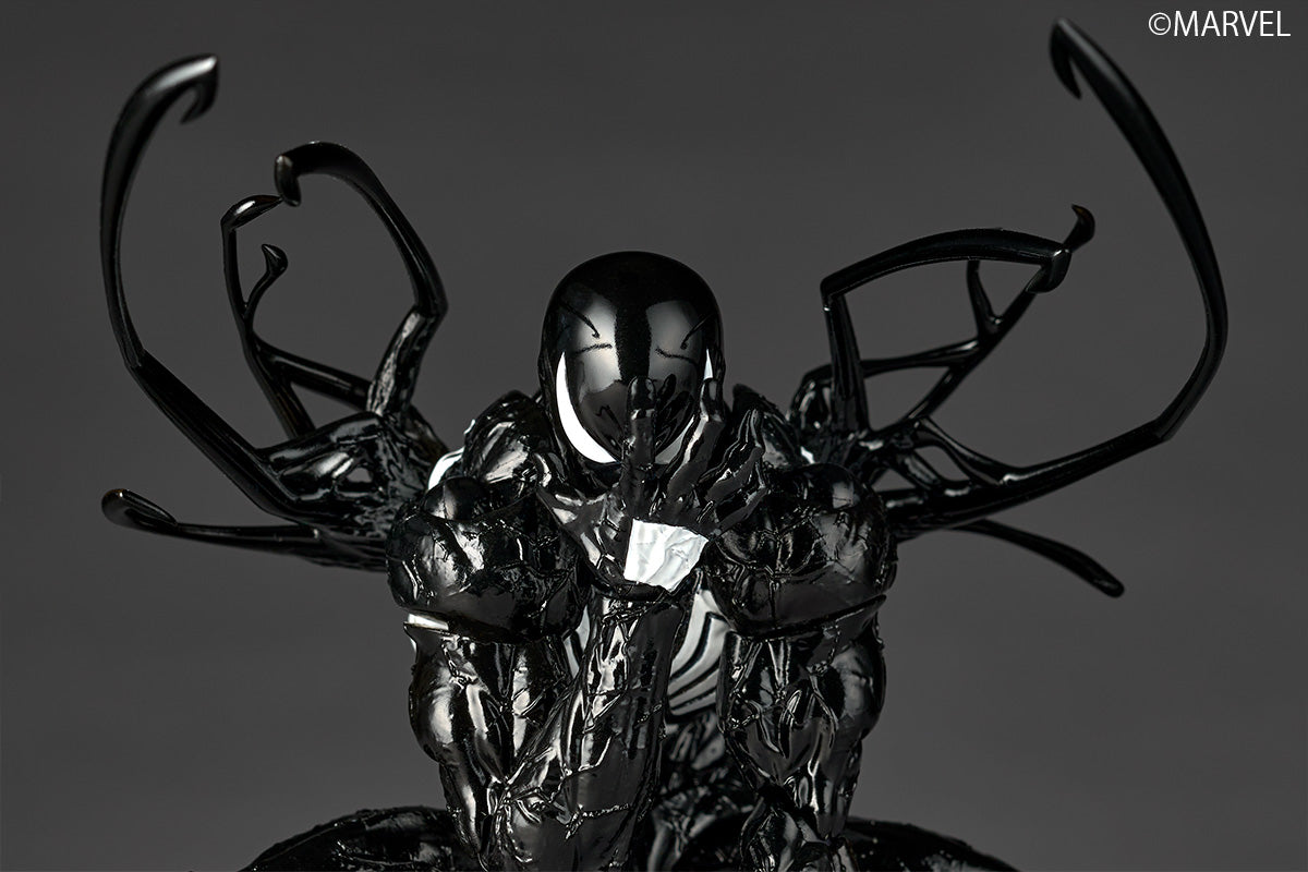 Revoltech Amazing Yamaguchi Symbiote Spider-Man