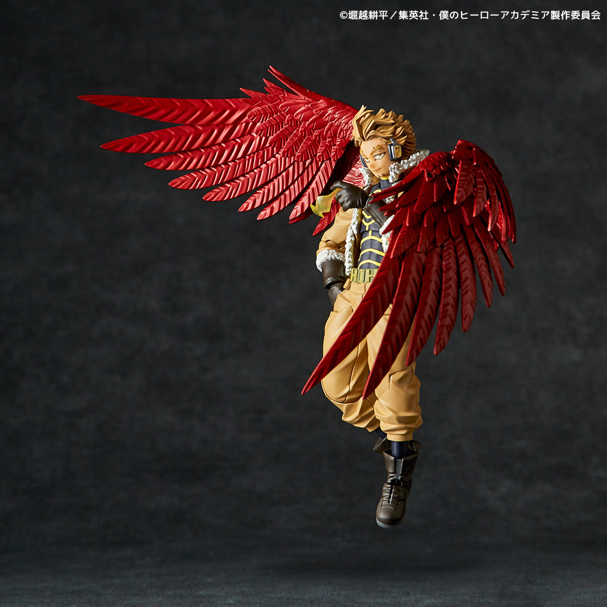 Revoltech Amazing Yamaguchi "My Hero Academia" Hawks