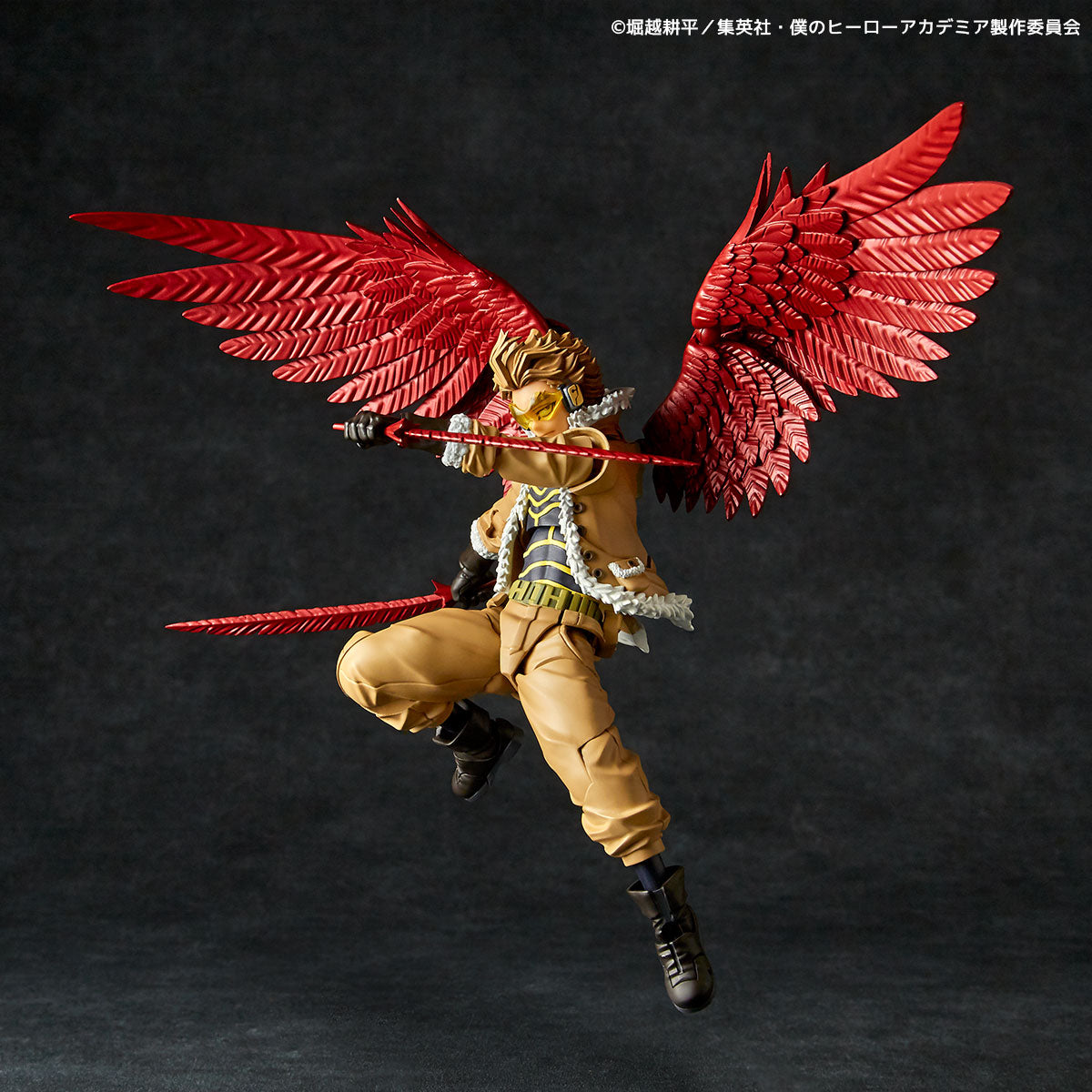 Revoltech Amazing Yamaguchi "My Hero Academia" Hawks