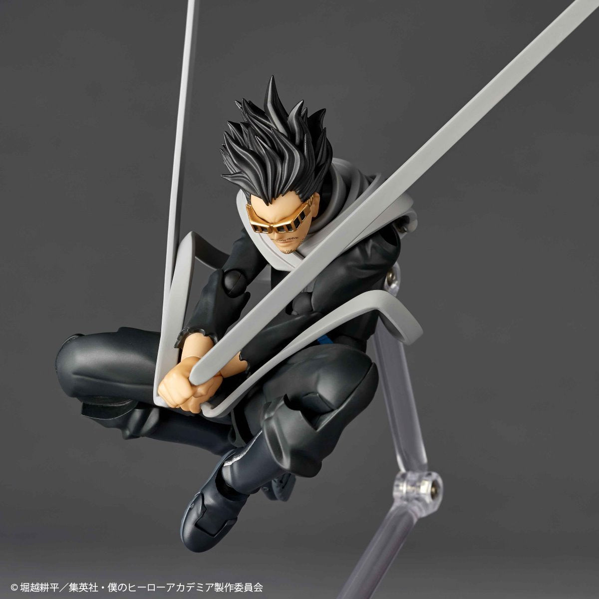 Revoltech Amazing Yamaguchi "My Hero Academia" Aizawa Shota