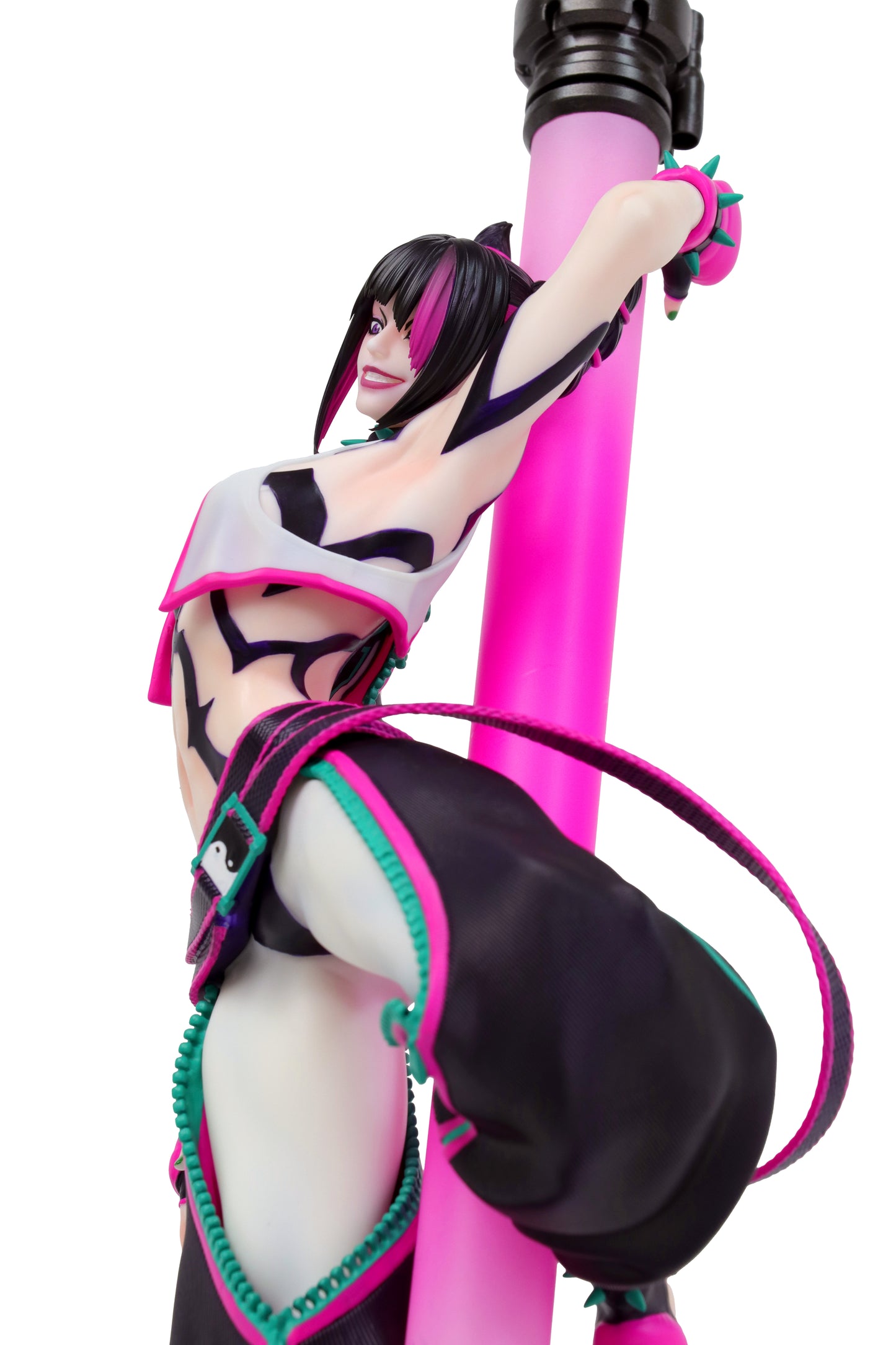 Capcom Figure Builder Creators Model "Street Fighter 6" Juri