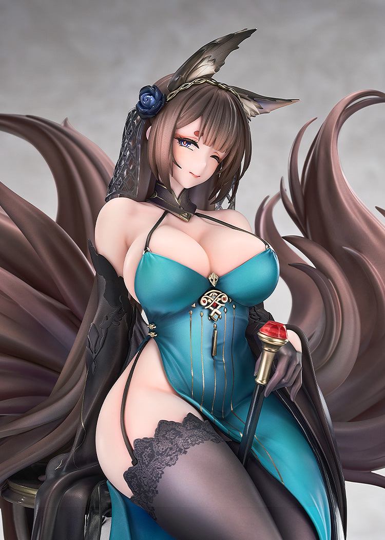 Azur Lane Amagi Throne of Fallen Petals Ver.