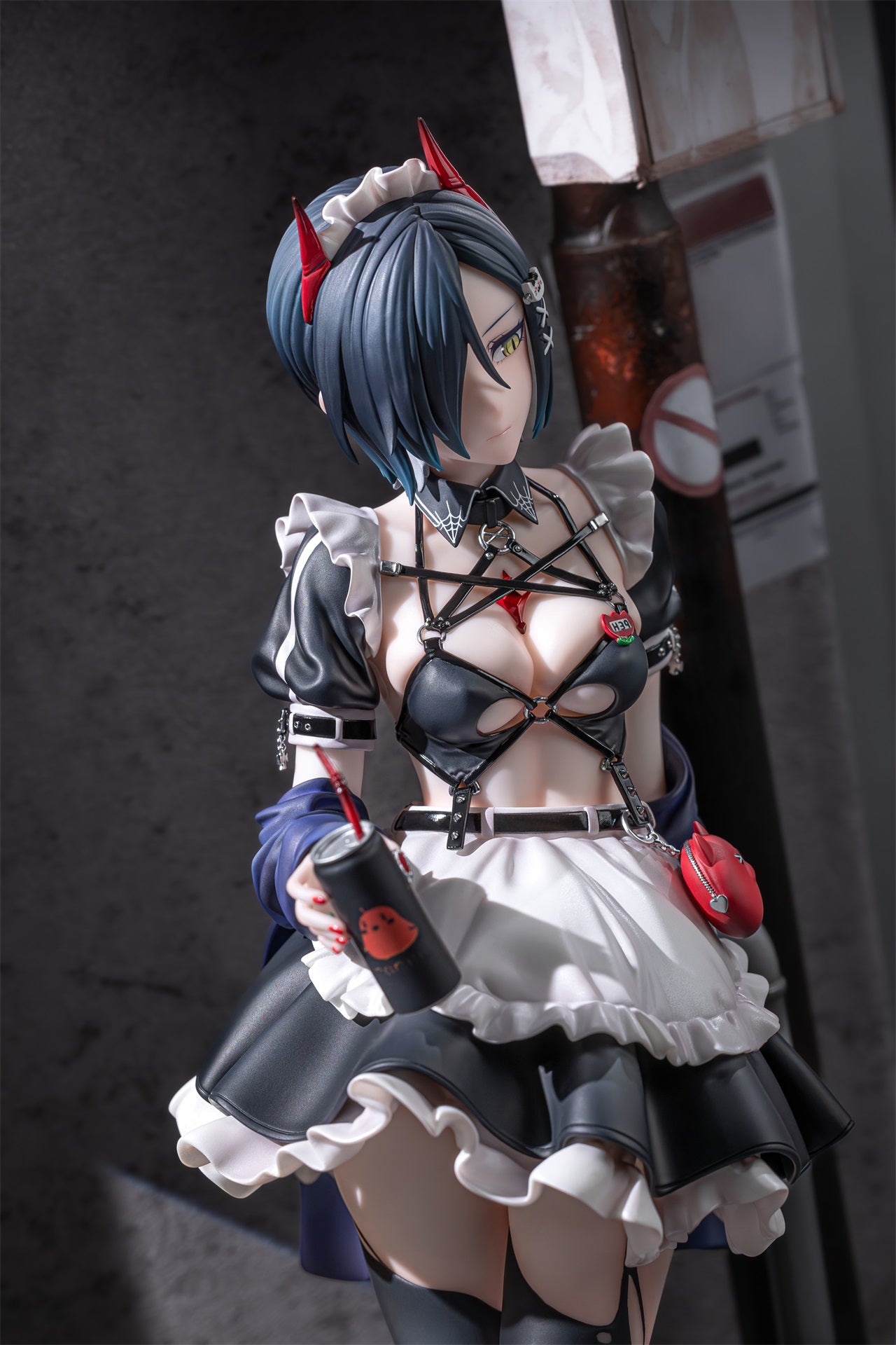 ANIGAME "AZUR LANE" KMS ULRICH VON HUTTEN MÄDCHEN TRÜMMER VER. 1/6 SCALE FIGURE